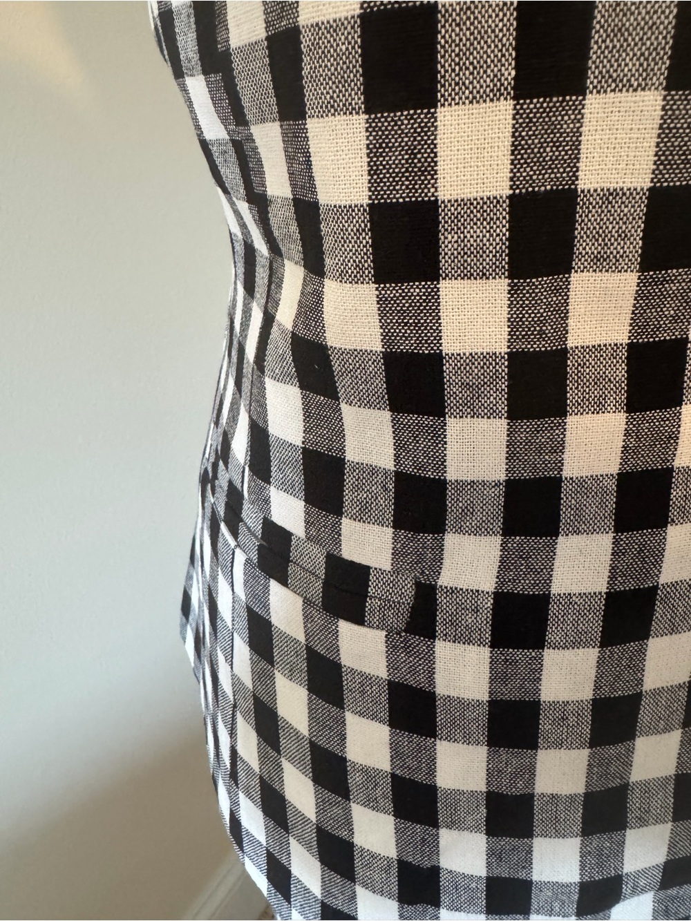 Express Black and White Gingham Button-Front Skirt - Picture 5 of 11
